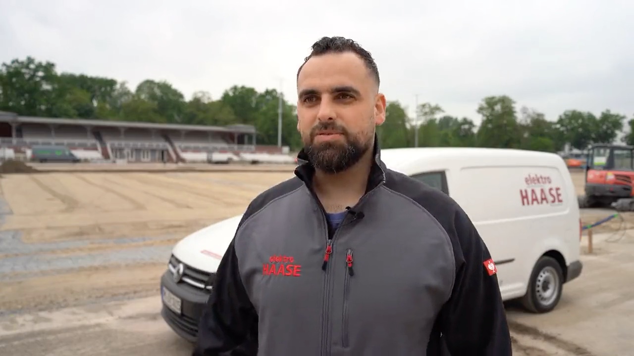 Abdullah, Monteur Sicherheitstechnik bei Elektro Haase